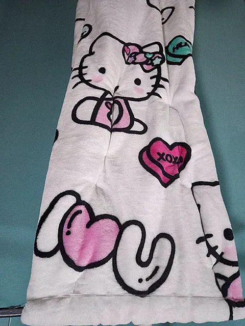 HELLO KITTY PLUSH THROW NWT 50IN X 70IN I LOVE U JAY FRANCO SANRIO POLYESTER