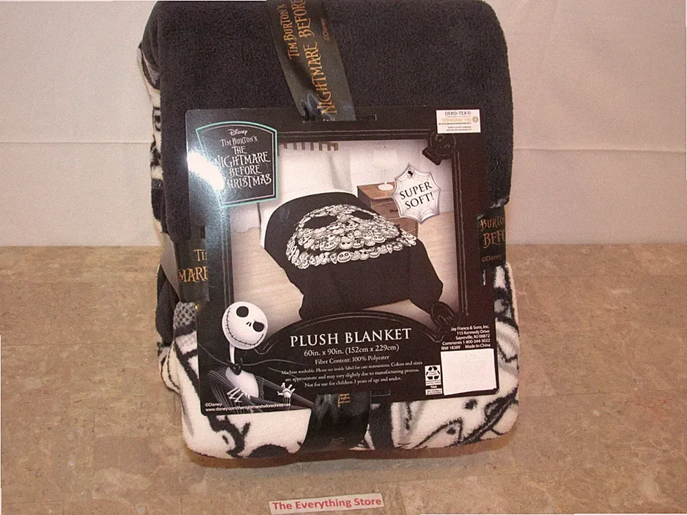 JAY FRANCO AND SONS THE NIGHTMARE BEFORE CHRISTMAS PLUSH CHARACTER FACE BLANKET