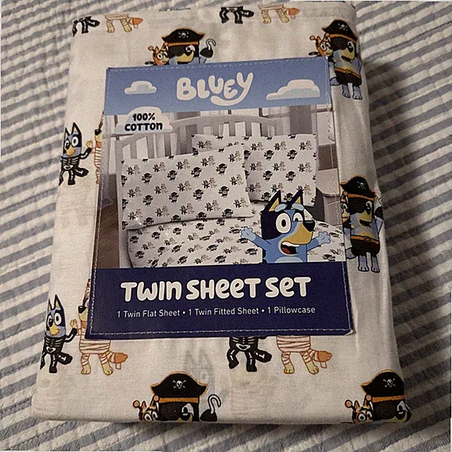 Jay Franco & Sons Halloween Bluey & Bingo Kids Twin Size Sheet Set 3 Piece White