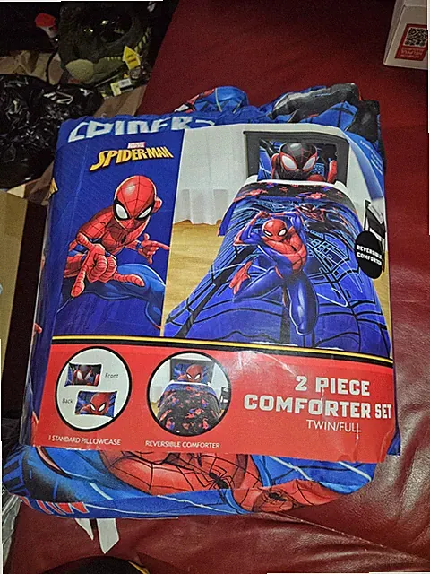 Jay Franco Spider-Man Techno City Kids 2pc Reversible Twin/Full Comforter