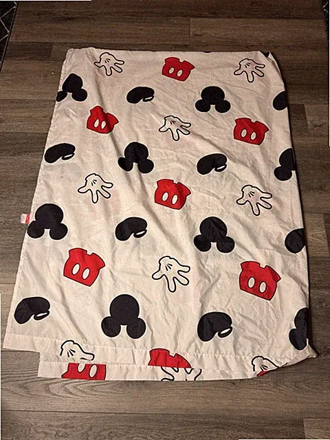 Mickey Mouse Flat Full Sheet Disney White Red Black Photo Background Jay Franco